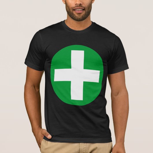 Pluszeichen in weiß mit grün T-Shirt (Vorderseite)