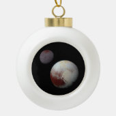 Pluto & Charon 9. oder Zwarf-Planet-Sonnensystem Keramik Kugel-Ornament (Vorderseite)