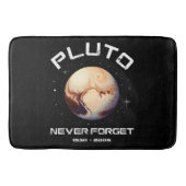 Pluto Never Forget Badematte (Vorderseite)