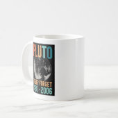 Pluto Never Forget Kaffeetasse (Vorderseite Links)