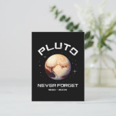 Pluto Never Forget Postkarte (Stehend Vorderseite)