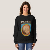 Pluto Never Forget Sweatshirt (Vorne ganz)