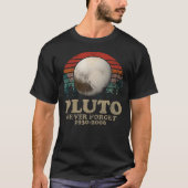 Pluto Never Forget T-Shirt (Vorderseite)