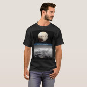 Pluto-Oberfläche mit Planet T-Shirt (Vorne ganz)