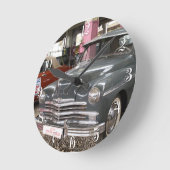 Plymouth Special De Luxe. Im Jahre 1949 errichtet Runde Wanduhr (Winkel)