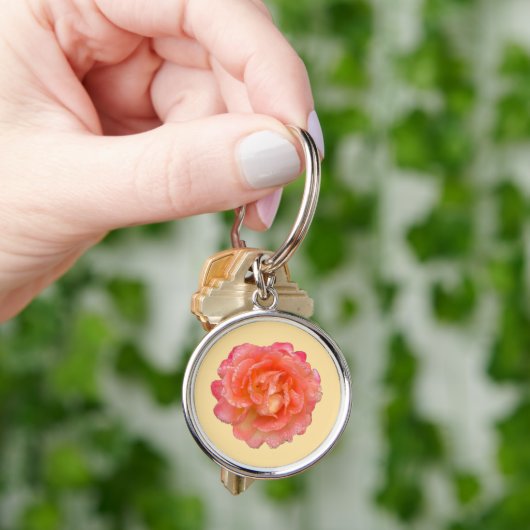 Pocket Bloom: Minimal Rose Keychain Schlüsselanhänger (Hand)