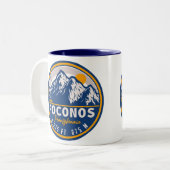 Poconos Pennsylvania Retro Berge Souvenirs Zweifarbige Tasse (Vorderseite Links)