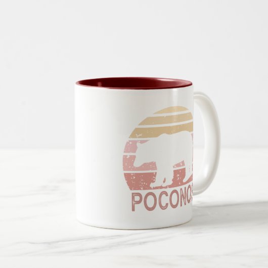 Poconos Retro Bär Zweifarbige Tasse (VorderseiteRechts)