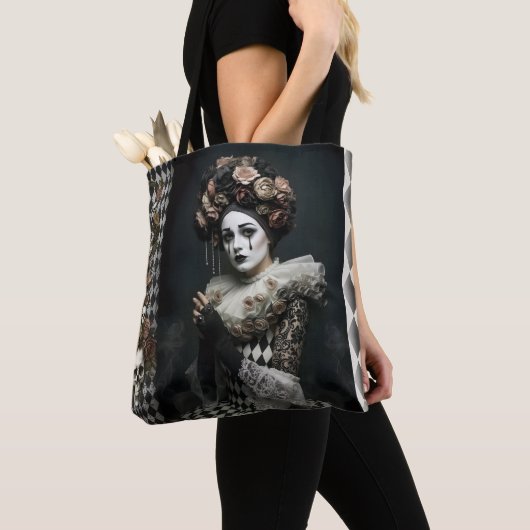  Poetic Gothic Motifs  Tasche (Von Nahem)