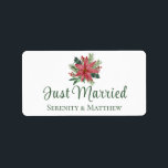 Poinsetia Christmas Floral Just Married Wedding Adressaufkleber<br><div class="desc">Fügen Sie Ihrer Post etwas Urlaubsgeist mit diesem schönen Just Married Wedding Announcement-Aufkleber mit roten Blumenmotiven für Weihnachten hinzu. Das Label zeigt Aquarellpoinsettia-Blume, umgeben von üppiger Winterlandschaft und ist somit eine ideale Wahl für Hochzeiten im Winter und zu Weihnachten. Es kann auch für Weihnachtskarten, Party Einladungen, Unternehmen, Spendenaktionen, Wohltätigkeitsorganisationen und...</div>
