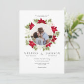 Poinsettia Blume and Pine Wedding Einladung (Stehend Vorderseite)