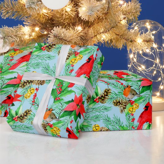 Poinsettia Spruce Branches Cones Robin Kardinals Geschenkpapier (Feiertage)