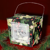 Poinsettias und Berries über Schwarze Weihnachten Geschenkschachtel