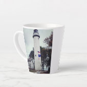 Pointe Aux Barques Lighthouse auf einer Tasse (Linke Ecke)