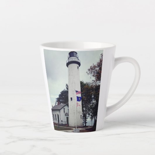 Pointe Aux Barques Lighthouse auf einer Tasse (Rechts)