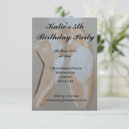 Pointe Ballet Schuhe Party Einladung (Stehend Vorderseite)