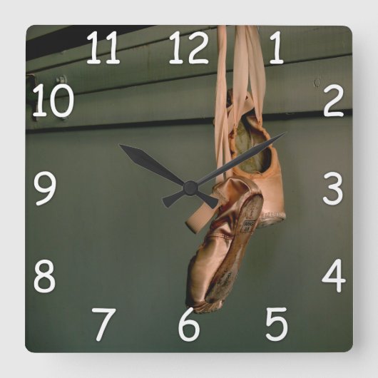 Pointe-Shoe-Wall-Uhr Quadratische Wanduhr (Vorderseite)
