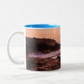 Poipu Sunrise, Kauai, Hawaii Zweifarbige Tasse (Links)