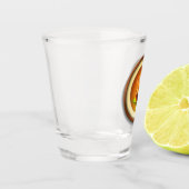 Pokal heißen Kaffees. Schnapsglas (Links)