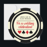 Poker Chip Black Off White Las Vegas Wedding Einladung<br><div class="desc">Entspannen Sie Ihre Gäste,  indem Sie ihnen diese schwarz-cremefarbenen,  cremefarbenen Chip-Poker-Einladungen schicken. Sie werden gespannt darauf warten,  bei dieser unvergesslichen Hochzeit dabei zu sein!</div>
