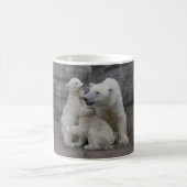Polar Bären Cubs und Mutter Kaffeetasse (Mittel)