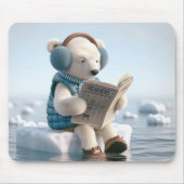 Polar Bear Reading a Newspapier Mousepad (Vorne)