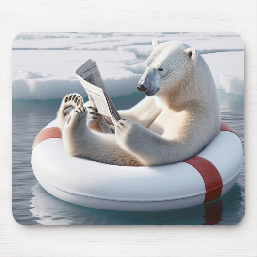 Polar Bear Reading a Newspapier Mousepad (Vorne)