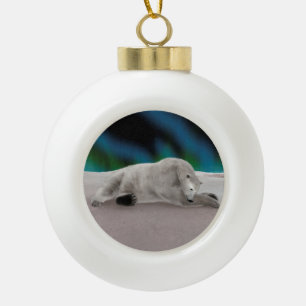 Polar Bear Resting Keramik Kugel-Ornament