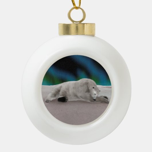 Polar Bear Resting Keramik Kugel-Ornament (Vorderseite)