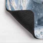 Polar Bear Shooting Snow Mousepad (Ecke)