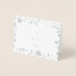 Polar Friends Folienkarte<br><div class="desc">Senden Sie jemandem etwas Liebe in dieser Feriensaison mit dieser einfach süßen Karte mit echter Folie. Personalisieren Sie es mit Ihrer eigenen Nachricht von herzlichen Feiertagsgrüße.</div>