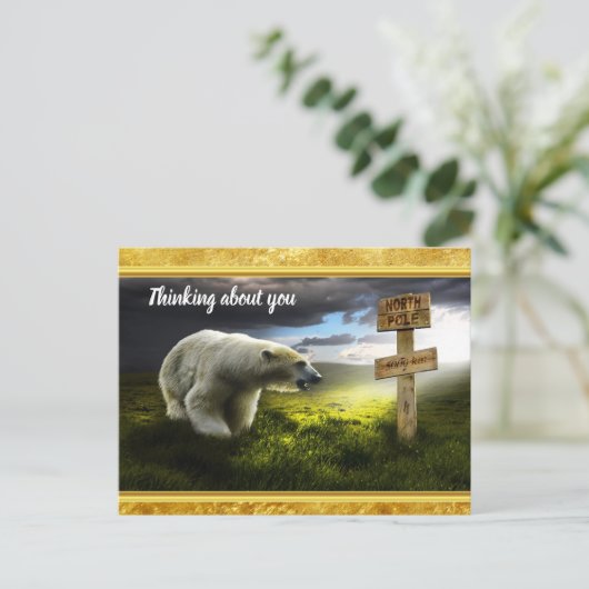 Polarbär mit Blick auf das nordpolnische Holzschil Postkarte (Stehend Vorderseite)