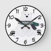 Polarbär mit Karpfen Runde Wanduhr (Vorderseite)