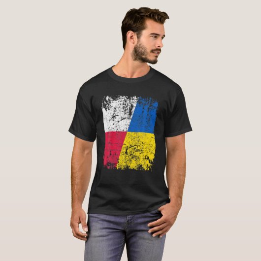 Polen steht bei der Ukraine an der polnischen Flag T-Shirt (Vorne ganz)