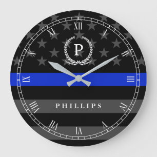 Police Styled American Flag Monogram Große Wanduhr