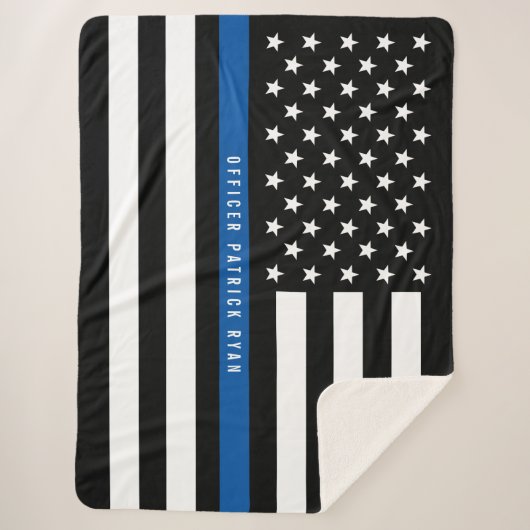 Police Thin Blue Line American Flag Monogram Large Sherpadecke (Vorderseite)