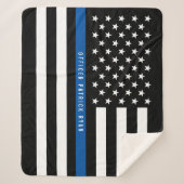 Police Thin Blue Line American Flag Monogram Med. Sherpadecke (Vorderseite)