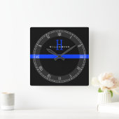 Police Thin Blue Line Custom Monogram Quadratische Wanduhr (Zuhause)