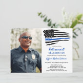 Police Thin Blue Line Flag Custom Foto Retirement Einladung (Stehend Vorderseite)