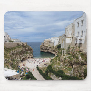 Polignano ein Stutenstadtstrand in Puglia mousepad