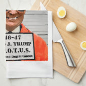 Politische Hexenjagd auf Donald Trump Geschirrtuch (Viertel Falte)