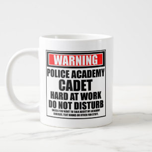 Polizeiakademie kaddet hart am Arbeitsplatz Jumbo-Tasse
