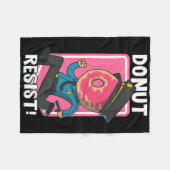Polizeiamt von Funny Donut Resist verhaftet Fleecedecke (Vorderseite (Horizontal))