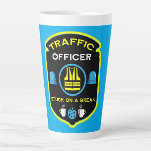 Polizeibeamte für Verkehr Milchtasse