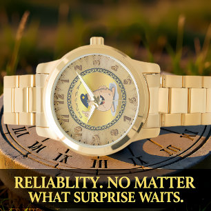 Polizeibeamte Kartoffel mit blauem Polizeihut Armbanduhr