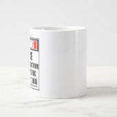 Polizeibeamte vor harter Arbeit warnen Jumbo-Tasse (Vorderseite)