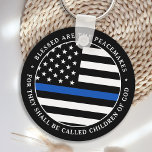 Polizeilich gesegnet sind die Blaue Linie der Frie Schlüsselanhänger<br><div class="desc">Gesegnet sind die Friedensstifter, denn sie werden als Kinder Gottes bezeichnet werden. Thin Blue Line Schlüsselanhänger für Polizeibeamte und Strafverfolgungsbehörden. Dieser Schlüsselanhänger für das Polizeigebet eignet sich hervorragend für Abschluss-Geschenke von Polizeiakademien an neu abgeordnete Polizisten oder Polizeigatter oder Gastgeschenke. Bestellen Sie diese Polizeigeschenke, die für die Geschenke der Polizeiakademie oder...</div>