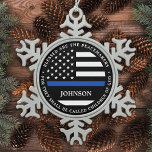Polizeilicher Personalisierter Polizist segnete Th Schneeflocken Zinn-Ornament<br><div class="desc">Gesegnet sind die Friedensstifter, denn sie werden als Kinder Gottes bezeichnet werden. Thin Blue Line Ornament für Polizeibeamte und Strafverfolgungsbehörden. Dieses Polizeigebetsschmuck eignet sich hervorragend für Abschluss-Geschenke an Polizeiakademiker, die an neu abgeordnete Offiziere vergeben werden, oder für Polizeigeschenke, die Gastgeschenke zur Strafverfolgung und für Polizeischmuck. Bestellen Sie diese Polizeischmuck Großhandel...</div>
