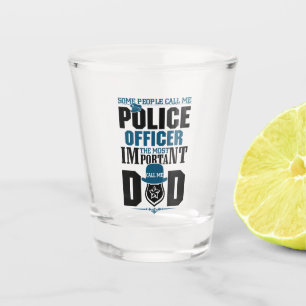 Polizeilicher Vater   Rechtsdurchsetzung   Vaterta Schnapsglas