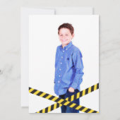 Polizisten und Robbers Birthday Chalkboard fotogra Einladung (Rückseite)